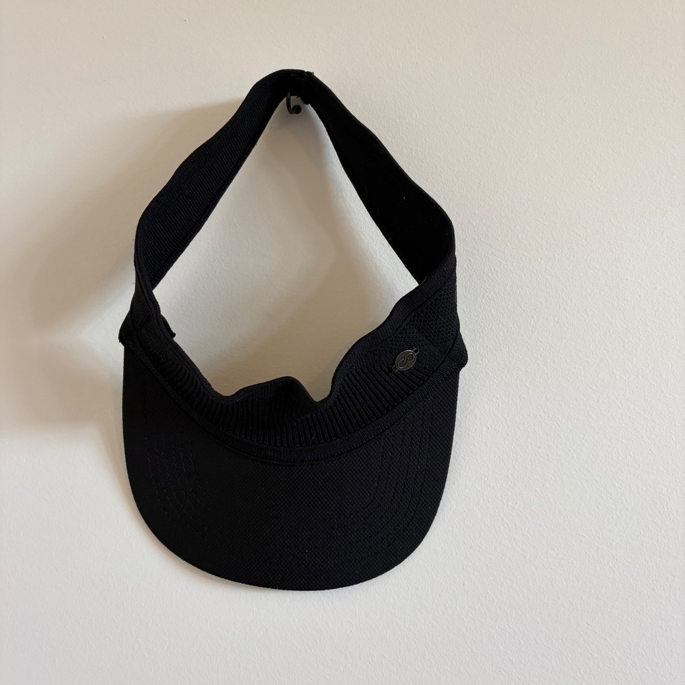 Calia by Carrie Underwood Black Knit Athletic Sun Visor RN 104141